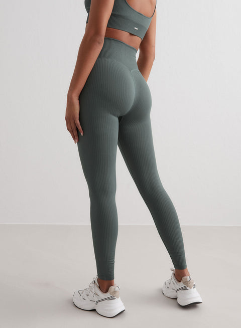 Cacao Ribbed Seamless Petite Tights